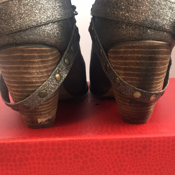 Not Rated 'Glitzy Trio' Ankle Boot. - Picture 7 of 11